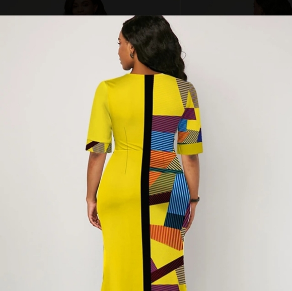 Geometric print half sleeve yellow maxi dress. - Picture 2 of 12